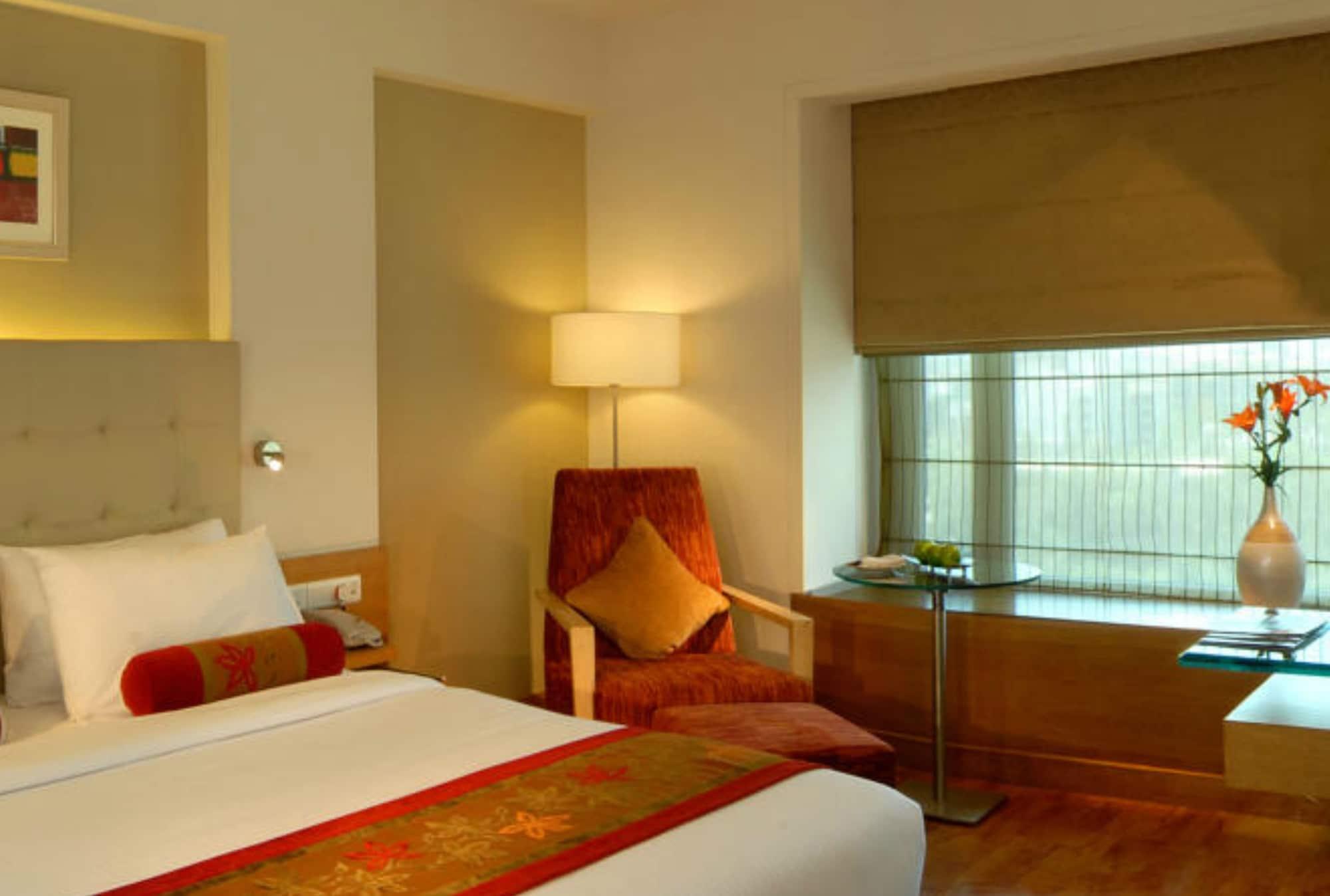 Radisson Mumbai Goregaon Exteriör bild