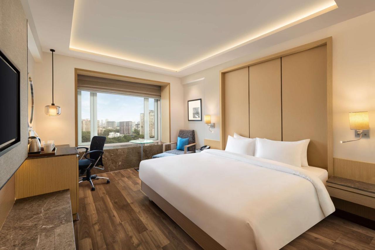 Radisson Mumbai Goregaon Exteriör bild