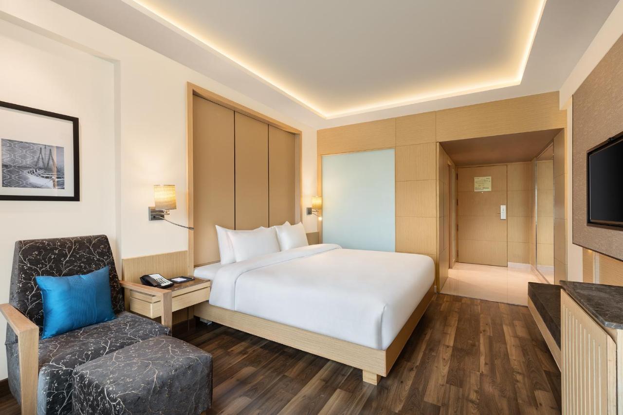 Radisson Mumbai Goregaon Exteriör bild